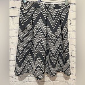 Joe B Blue And White Chevron A Line Modest Skirt Size Medium